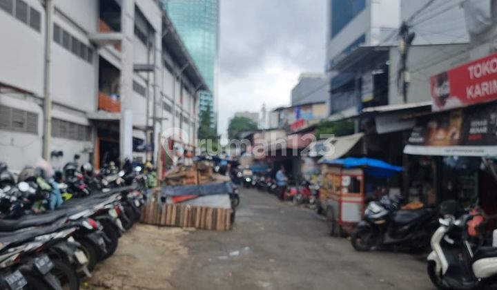 Dijual Crpat Komersial di Jl. Benhil 2