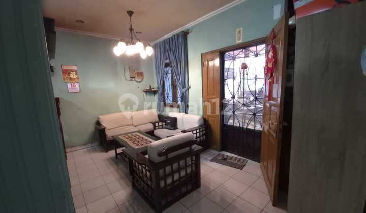 Dijual Cepat Rumah di Taman Palem Lestari Dijual Cepat Rumah di Taman Palem Lestari