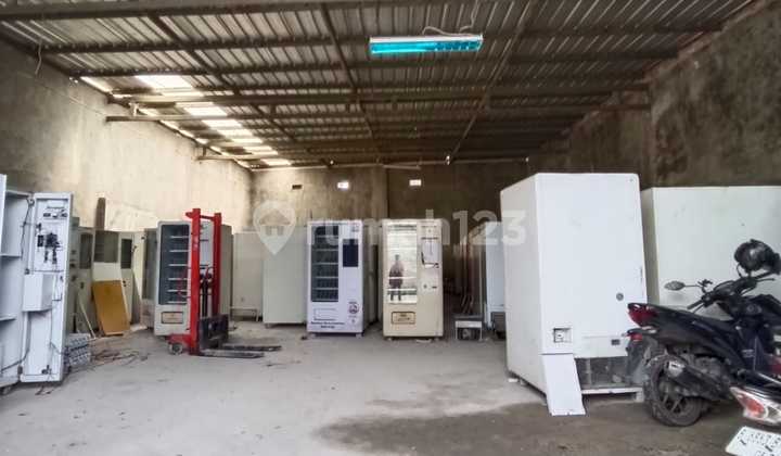 DISEWAKN GUDANG DI MENCENG DISEWAKN GUDANG DI MENCENG