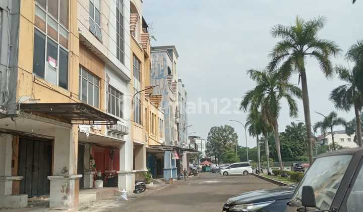 Disewakan atau Dijual Cepat Ruko di Mutiara Taman Palem Disewakan atau Dijual Cepat Ruko di Mutiara Taman Palem