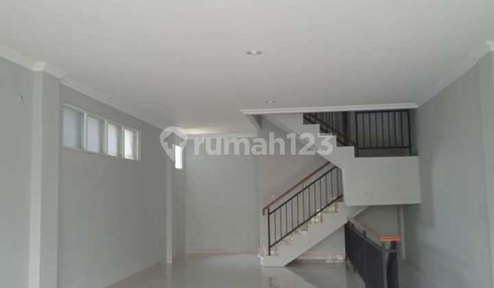 FOR RENT QUICKLY, SHOPHOUSE IN PASADENA