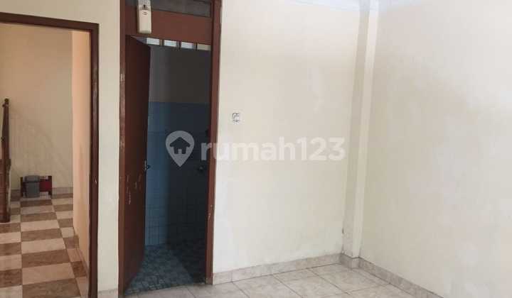 Dijual Cepat Rumah Kost di Jl. Taman Delima 5 2