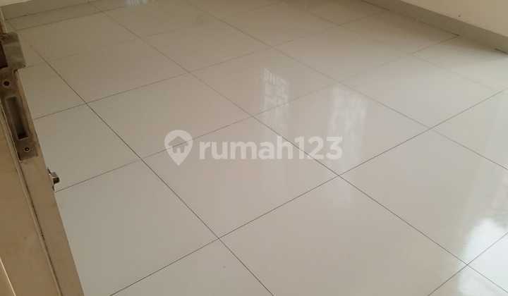 For Rent Fast House at Golf Lake For Rent Fast House at Golf Lake