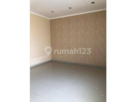 Disewakan Cepat Rumah Di Taman Palem Lestari 2