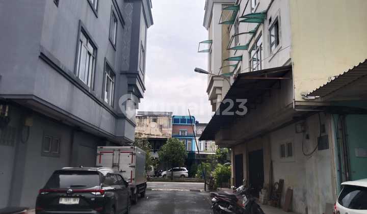 Dijual Cepat Ruko di Mutiara Taman Palem