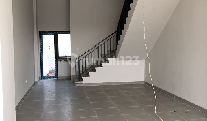 Quickly for Rent: Rukan Hook Mega Kuningan, at Jl Sudirman Boulevard Utama Pik 2