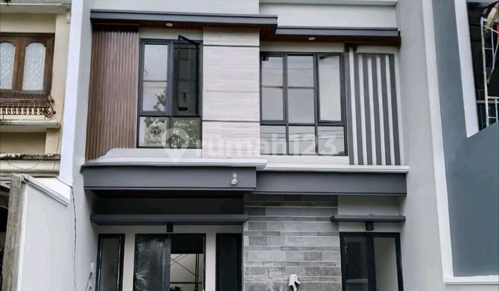 Rumah 2 Lantai Araya Galaxy Bumi Permai Surabaya 1