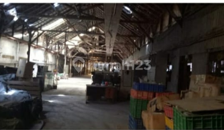 2-Story Factory Formerly a Thread Factory