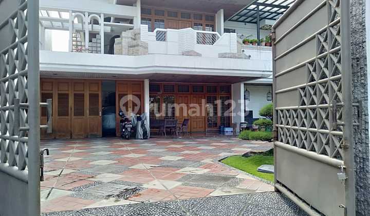 Rumah Cocok Untuk Kantor Atau Resto 2lantai 2