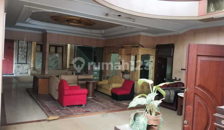 Rumah3,5Lantai Cocok untuk Tinggal dan Usaha Resto 2