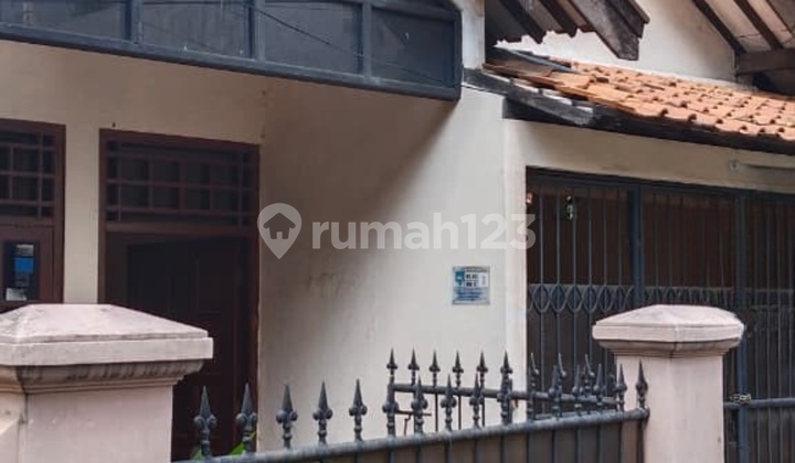 Dijual cepat rumah siap huni sangat strategis di segitiga emas margonda - depok