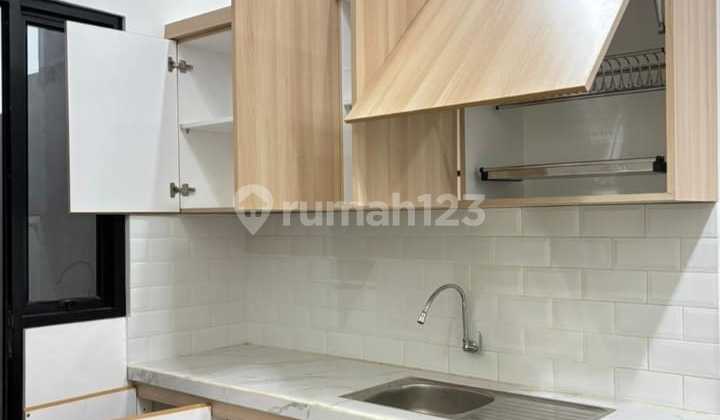 READY TO OCCUPY AFFORDABLE HOUSE ALREADY SEMI FURNISHED VERY CLOSE TO BSD ACCESS 2