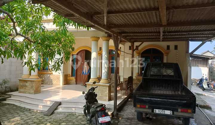 Dijual Rumah + 2 Tempat Usaha di Jalan Utama Sukakarya, Kabupaten Bekasi Dijual Rumah + 2 Tempat Usaha di Jalan Utama Sukakarya, Kabupaten Bekasi