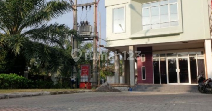For Quick Sale! Commercial Shop in Bukit Cimanggu City, Tanah Sareal - Bogor, Already Generating Income 2