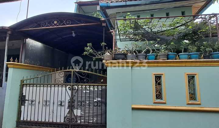 DIJUAL RUMAH SIAP HUNI SUDAH SHM SANGAT STRATEGIS DEKAT KE BINTARO 