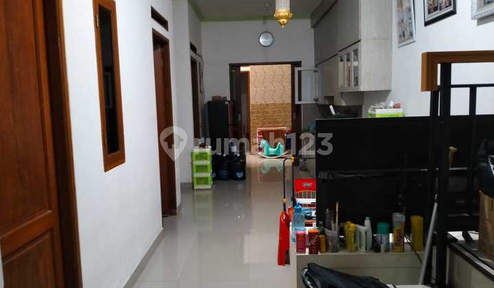 Rumah 2 Lantai Siap Huni – Luas & Strategis di joglo, kembangan 2