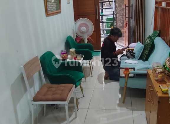 RUMAH SIAP HUNI 2 LANTAI DI CIPUTAT TIMUR – TANGERANG SELATAN 2