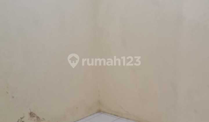 Rumah di pusat kawasan kota condet jakarta timur, sangat mudah akses fasilitas kota 2