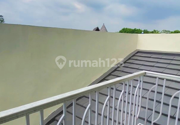 RUMAH MODERN DESAIN MEWAH HARGA TERJANGKAU SIAP HUNI  2