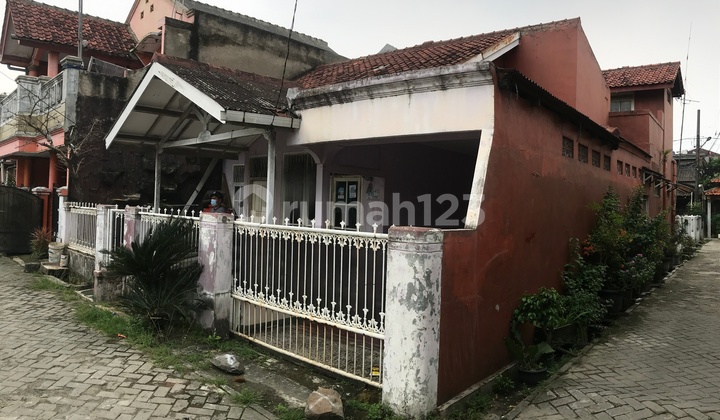 Dijual Cepat - Rumah Hook SHM di Perumnas 2 Karawaci, Kota Tangerang, 10 Menit ke Supermall Karawaci Dijual Cepat - Rumah Hook SHM di Perumnas 2 Karawaci, Kota Tangerang, 10 Menit ke Supermall Karawaci