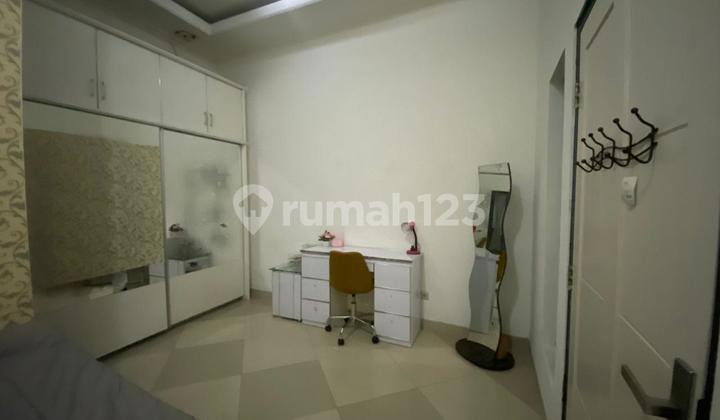 RUMAH FULL FURNISHED SIAP HUNI PAKET KOMPLIT GA PERLU RENOV LAGI 2