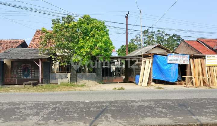 Dijual Rumah + 2 Tempat Usaha di Jalan Utama Sukakarya, Kabupaten Bekasi  2
