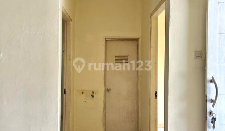 Ready-to-occupy house, semi-furnished, assisted by Gede Residence Cilebut Bogor.