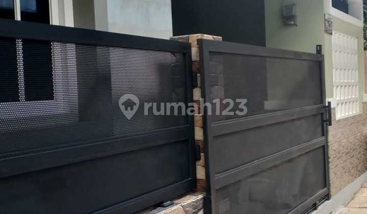 Dijual Rumah + 2 Unit Kontrakan - Kampung Makassar Jakarta Timur ,Cocok untuk Hunian Sekaligus Investasi Passive Income Dijual Rumah + 2 Unit Kontrakan - Kampung Makassar Jakarta Timur ,Cocok untuk Hunian Sekaligus Investasi Passive Income