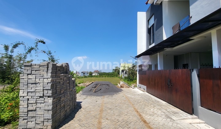 Special Boarding House with 10 Rooms Near Campus 2