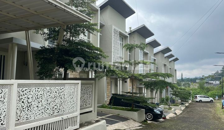 Villa 7 Raya Area Wisata Batu Akses Mudah Garansi Passive Income Villa 7 Raya Area Wisata Batu Akses Mudah Garansi Passive Income