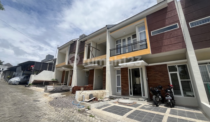 Mountain View Villa Ready to Occupy Junrejo Batu