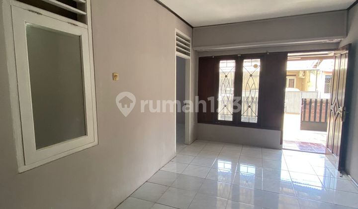 For Rent: Ready-to-Occupy and Affordable House in Bintaro Sector 2 Housing For Rent: Ready-to-Occupy and Affordable House in Bintaro Sector 2 Housing