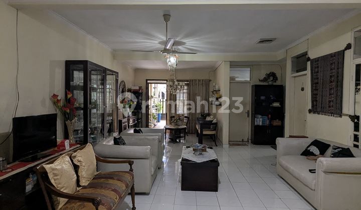 Dijual Cepat Rumah Lokasi Taman Alfa Indah Jakarta Barat