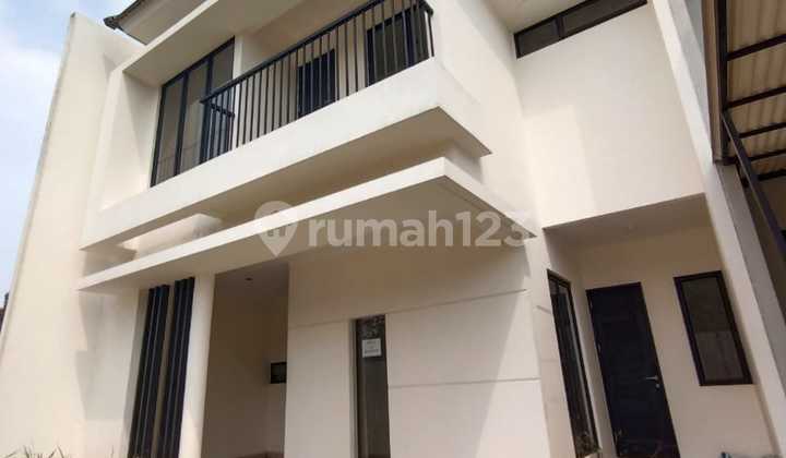 Rumah Bagus Full Renov Siap Huni di Graha Raya Rumah Bagus Full Renov Siap Huni di Graha Raya