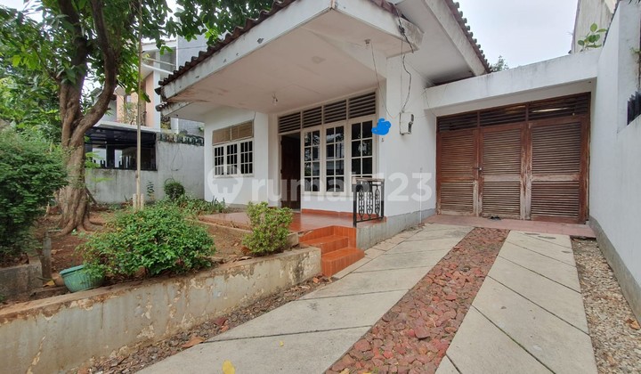 Rumah Luas Akses Strategis dalam Perumahan Bintaro Sektor 1