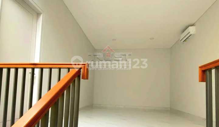 Rumah Hook Minimalis Siap Huni Dalam Komplek Kawasan Bintaro Sektor 8 2