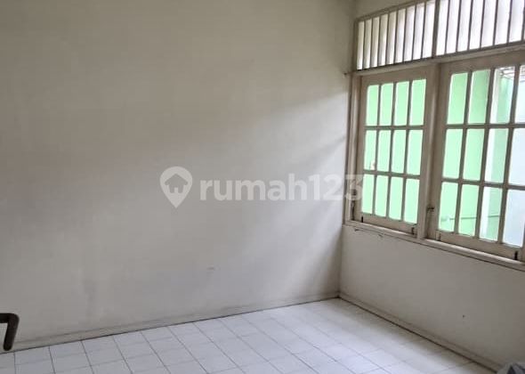 Rumah Murah 1,5 Lantai dalam Perumahan Bintaro Sektor 2 2
