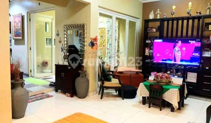 Rumah Dalam Cluster Elite Emerald Bintaro Jaya Sektor 9