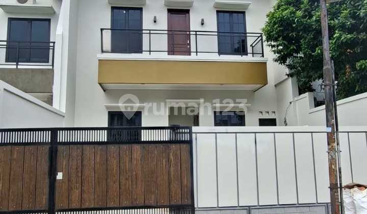 Rumah Baru Minimalis 2 Lantai Siap Huni di Bintaro Jakarta Selatan Rumah Baru Minimalis 2 Lantai Siap Huni di Bintaro Jakarta Selatan