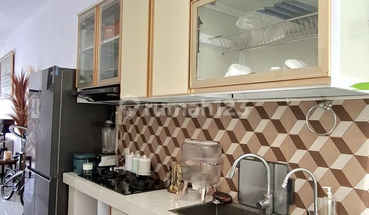 Rumah Semi Furnished Dalam Perumahan Kawasan Pondok Aren Bintaro 2