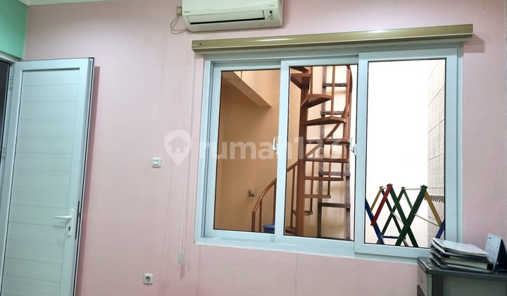 Ready-to-Live House, Good House with Certificate of Ownership (SHM) Ready-to-Live House, Good House with Certificate of Ownership (SHM)