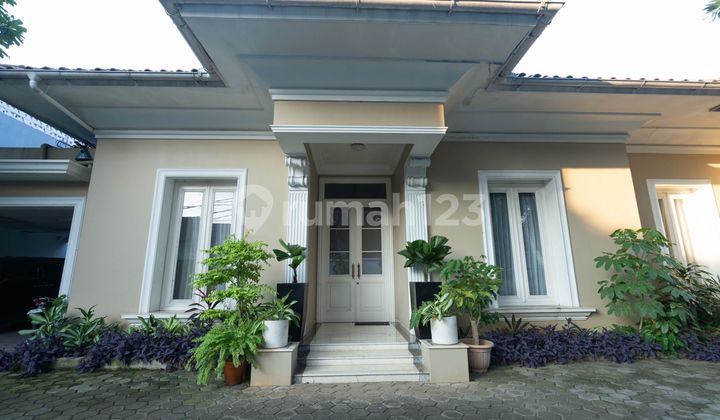 Elegant Fully Furnished 1-Story House in Kemang, South Jakarta