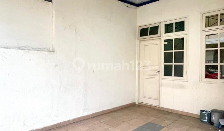 Nice and Neat House in Bintaro Sector 2 Housing Complex Nice and Neat House in Bintaro Sector 2 Housing Complex