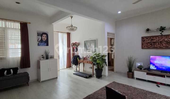 Rumah Minimalis 2 Lantai Siap Huni Dalam Perumahan Bintaro Sektor 5