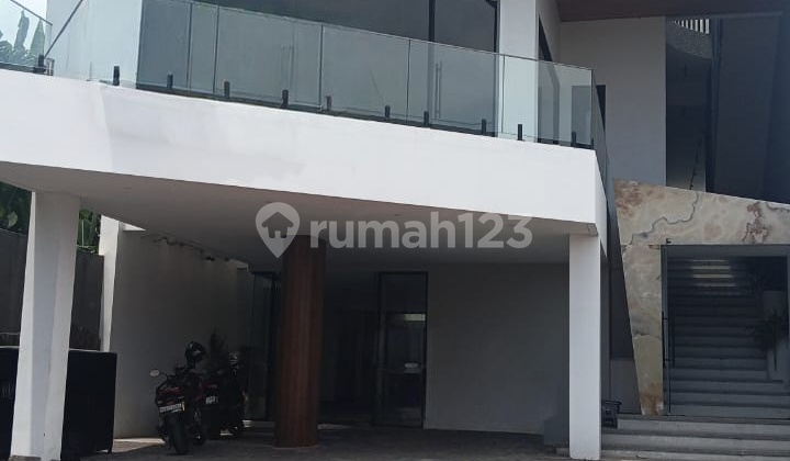 Office Building in Sanur with Beach View