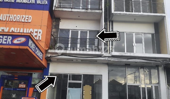 Ruko 3 Lantai Pinggir Jalan Raya