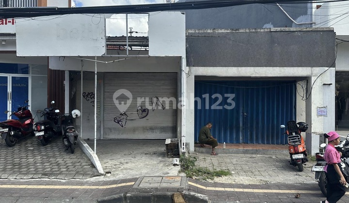 2 Buah Toko Strategis Pinggir Jalan Ramai