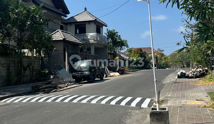 Rumah 2 Lantai Di Nusa Dua 2