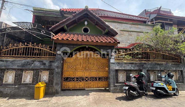 Ready-to-Live House with Freehold Certificate in West Denpasar