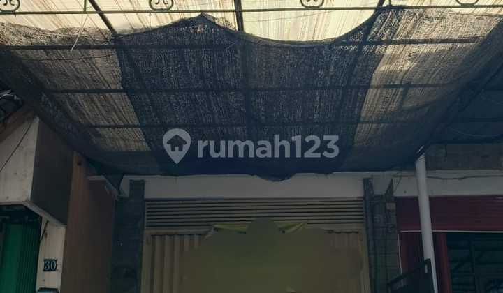 Ruko Pinggir Jalan Raya Area Ramai di Denpasar Selatan